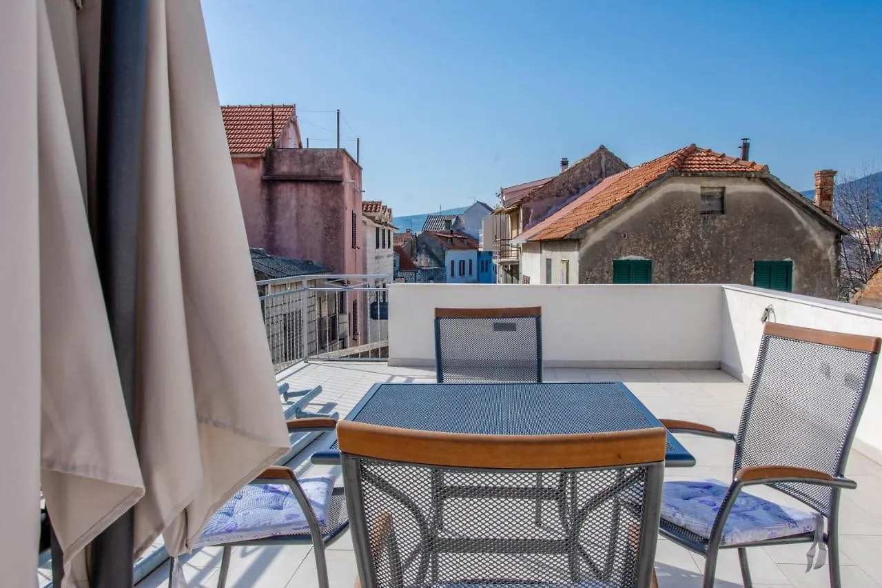 Baba Ane Apartments Kaštela