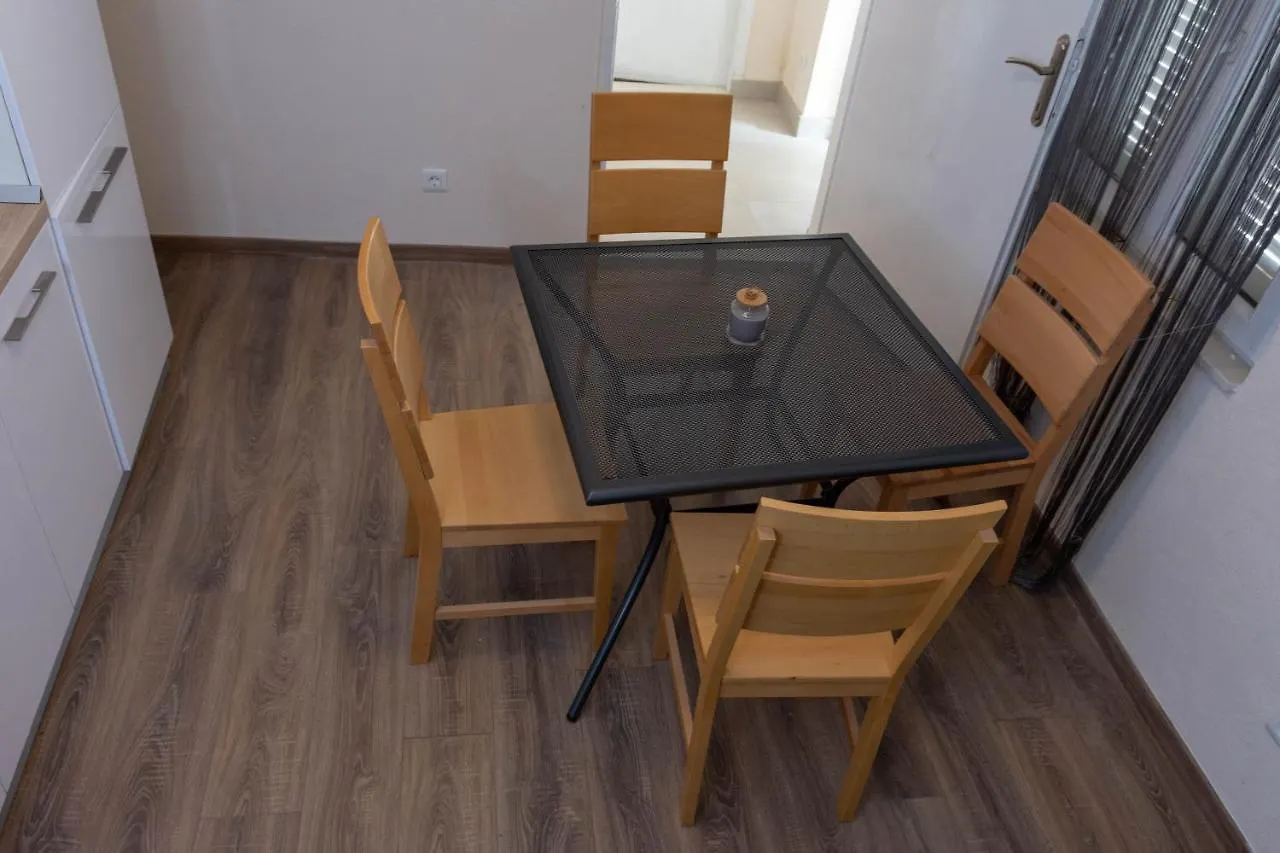 Baba Ane Apartments Kaštela
